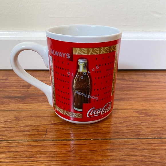 Set of 3 1997 Coca-Cola® Collector Mugs - Picture 7 of 16